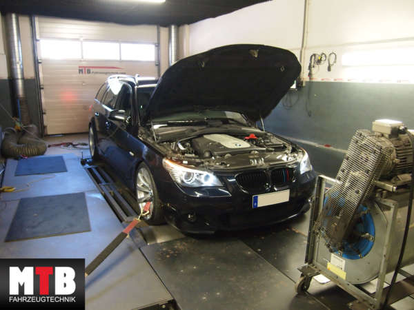 BMW_525d_mit_197_557e975343861.jpg
